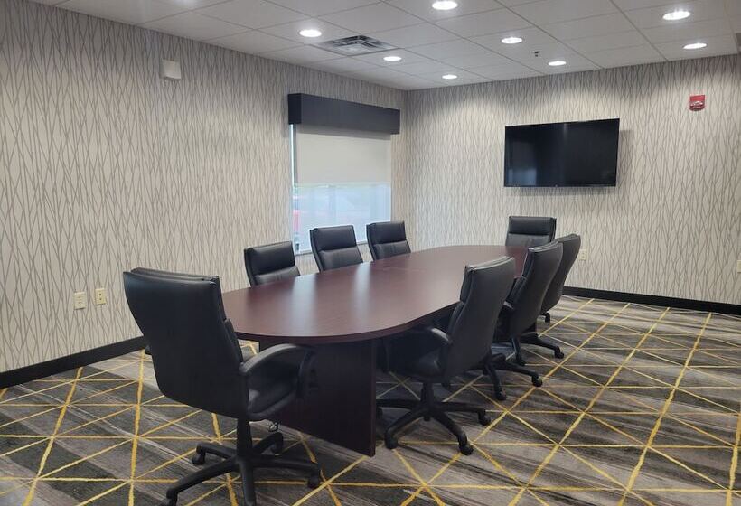 هتل Holiday Inn & Suites Ann Arbor Univ Michigan Area By Ihg