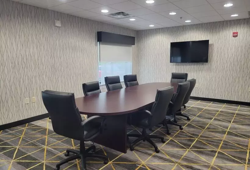 Szálloda Holiday Inn & Suites Ann Arbor Univ Michigan Area By Ihg