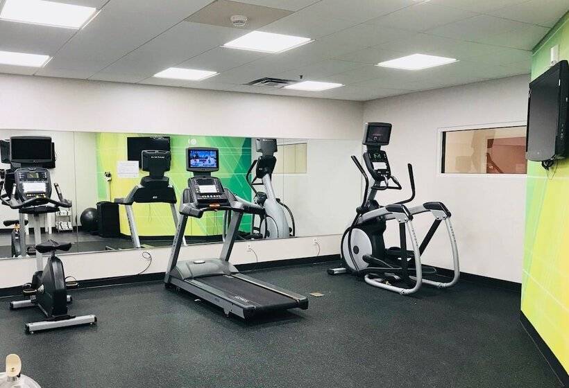 هتل Holiday Inn & Suites Ann Arbor Univ Michigan Area By Ihg