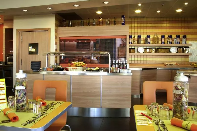 Отель Ibis Como