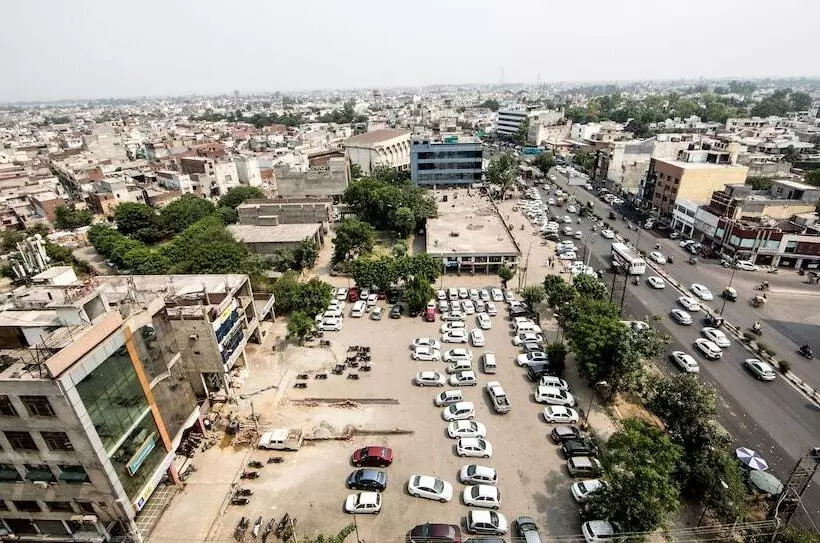 هتل Regenta Central Klassik