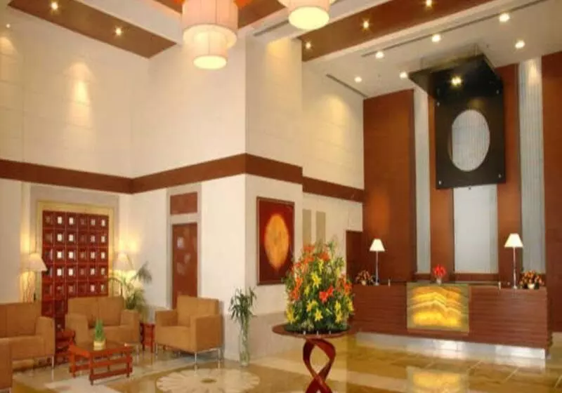 هتل Regenta Central Klassik