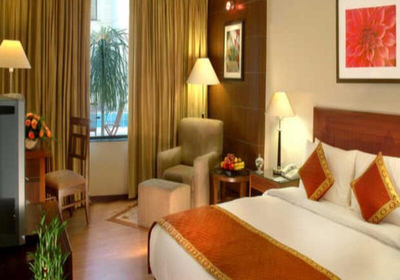 هتل Regenta Central Klassik