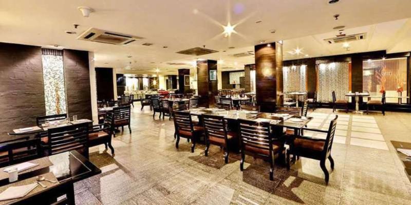 هتل Regenta Central Klassik