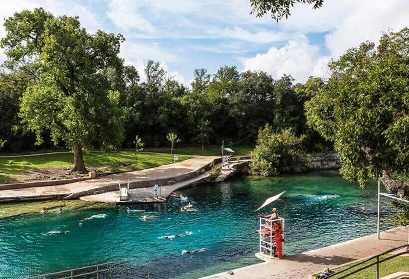 هتل Staybridge Suites Austin Airport, An Ihg