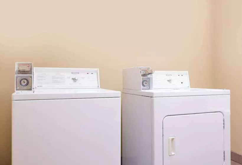 Отель Super 8 By Wyndham Rainsville