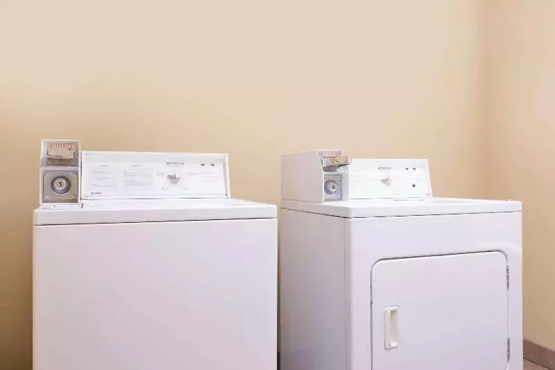 Отель Super 8 By Wyndham Rainsville