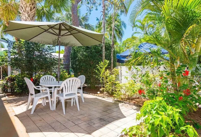 هتل The Fairways Inn Of Naples