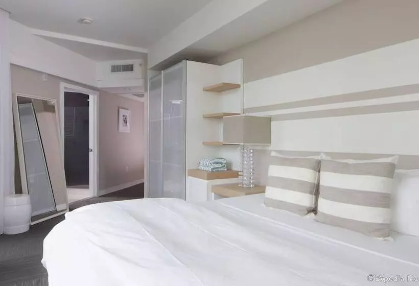 酒店 The Local House