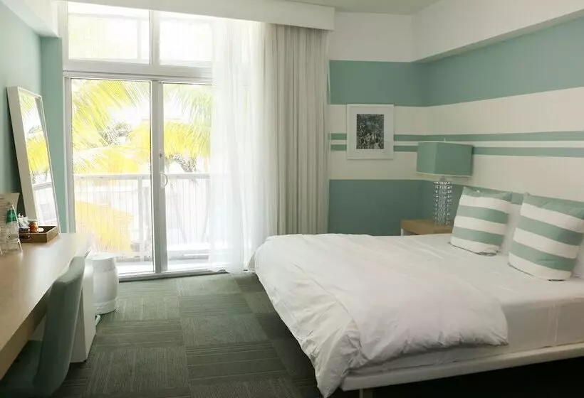 酒店 The Local House