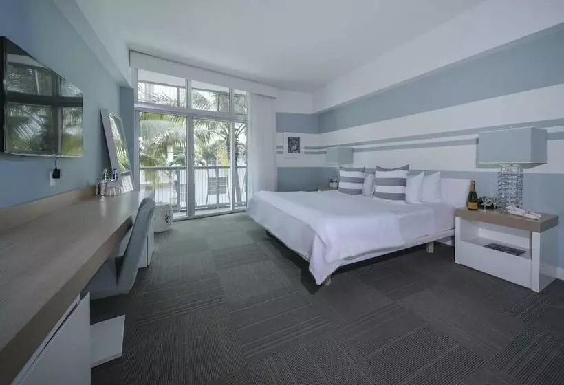 酒店 The Local House