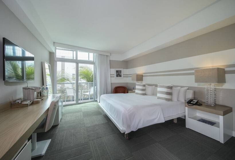 فندق The Local House