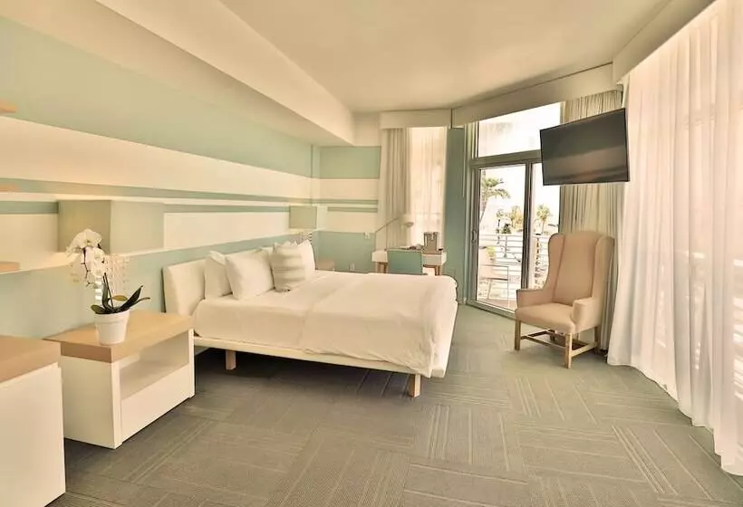 酒店 The Local House