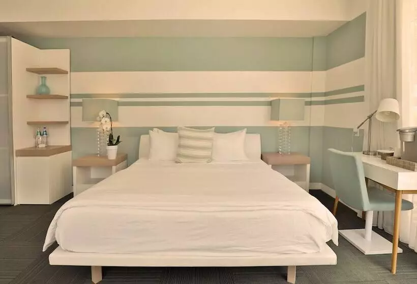 酒店 The Local House