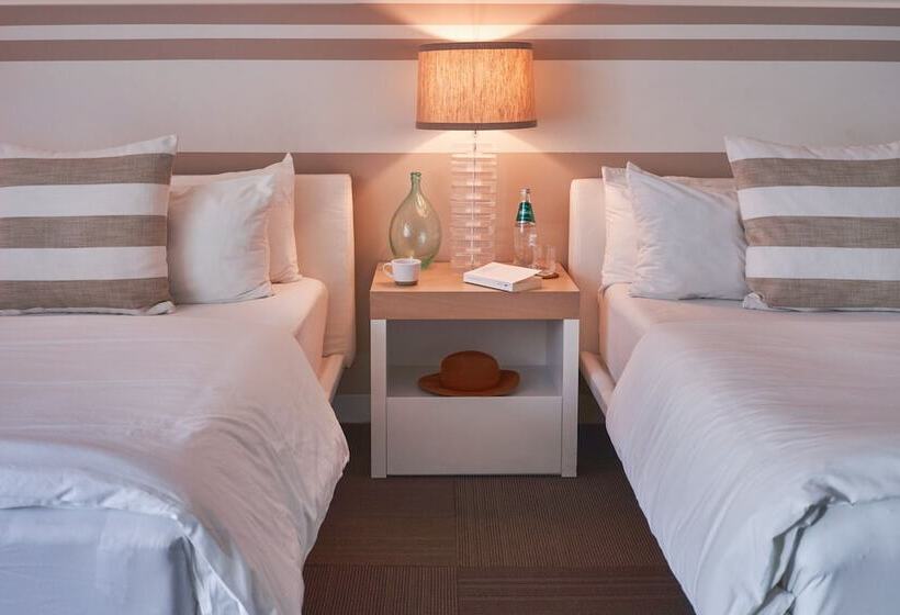 فندق The Local House