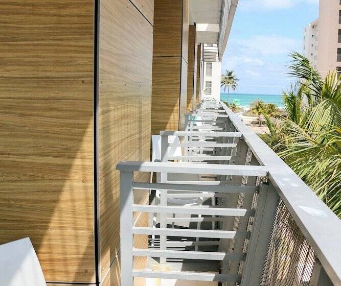 فندق The Local House