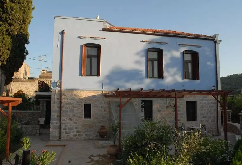 Traditional Hotel Ianthe