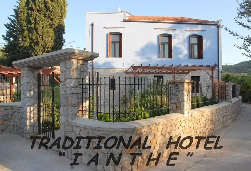 Traditional Hotel Ianthe