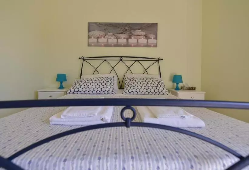 Aamiaismajoitus (B&B) Albero Del Miglio
