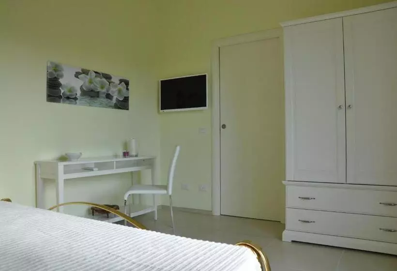 Aamiaismajoitus (B&B) Albero Del Miglio