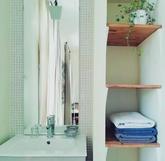ベッドアンドブレックファースト Fontclaire En Provence