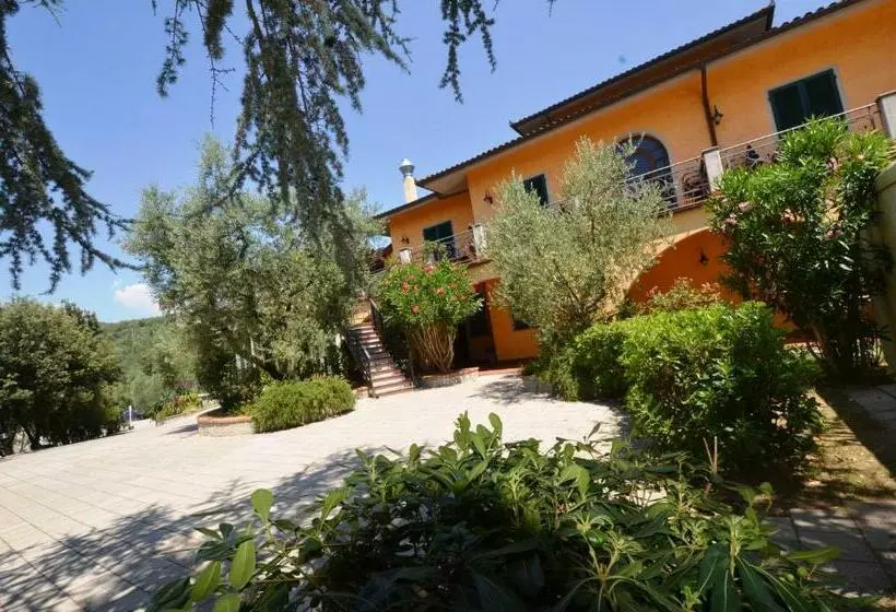 تختخواب و صبحانه Poggio Degli Olivi
