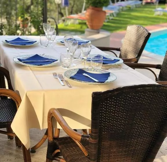 تختخواب و صبحانه Poggio Degli Olivi