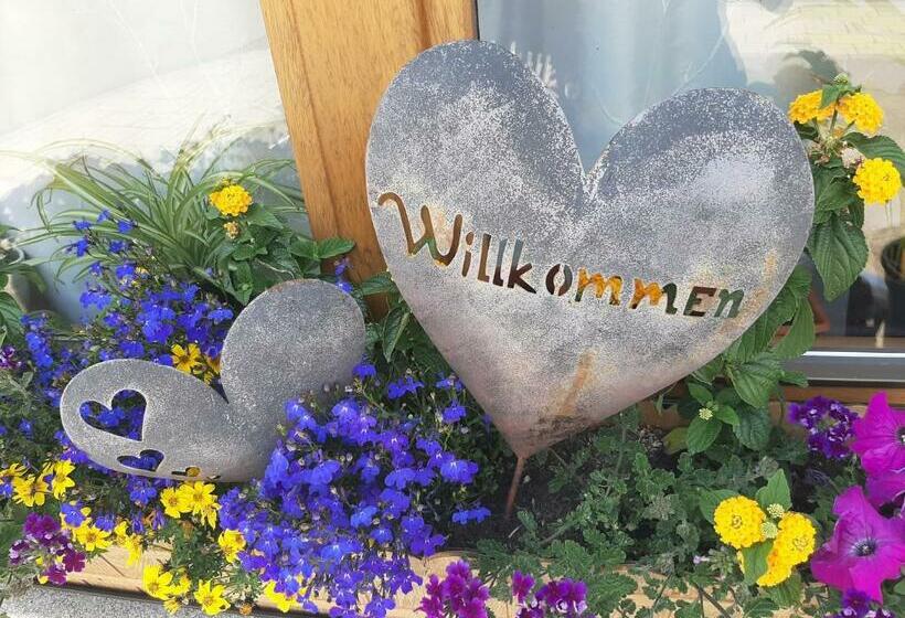 Gästehaus Pension Waldhorn