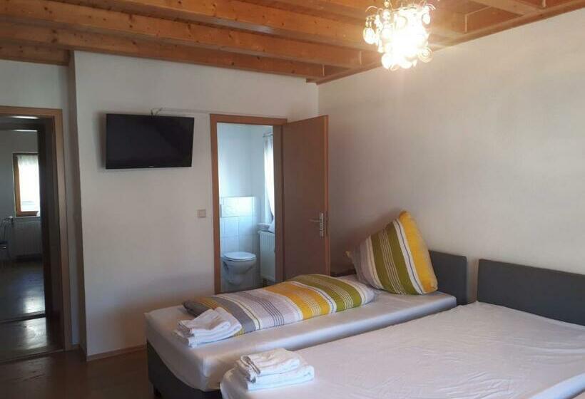 Gästehaus Pension Waldhorn