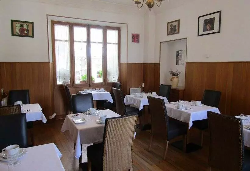 ホテル Fifi Moulin