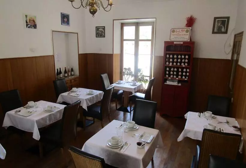 ホテル Fifi Moulin