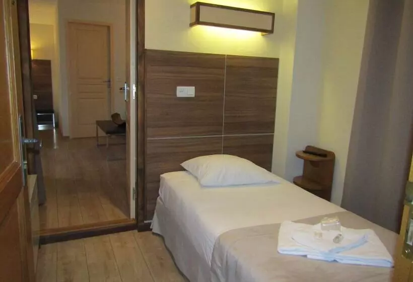 ホテル Fifi Moulin