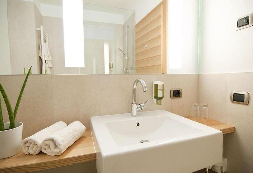 酒店 & Gasthof Zum Hirschen