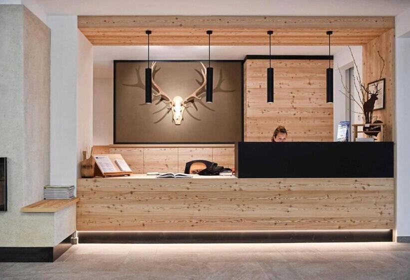 酒店 & Gasthof Zum Hirschen