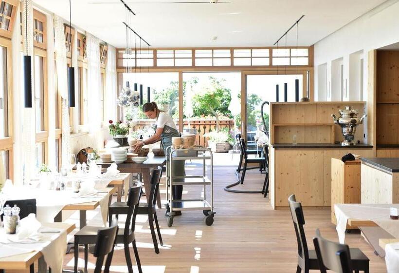 酒店 & Gasthof Zum Hirschen