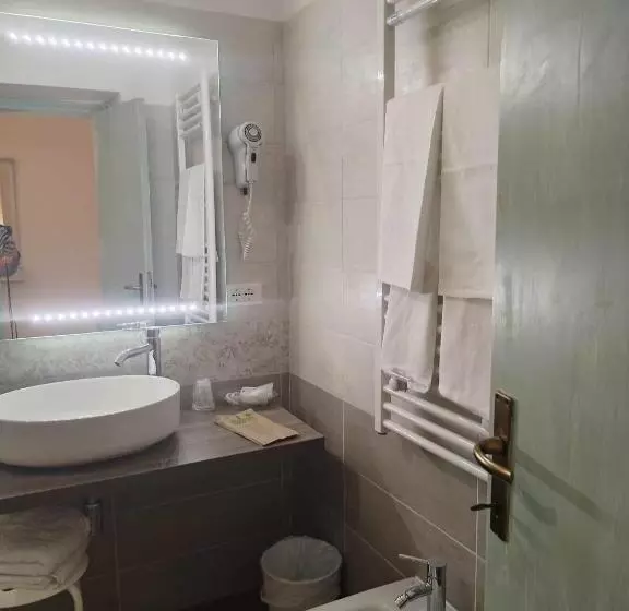 Hotelli Pineta Ristorante Country House In Fabriano