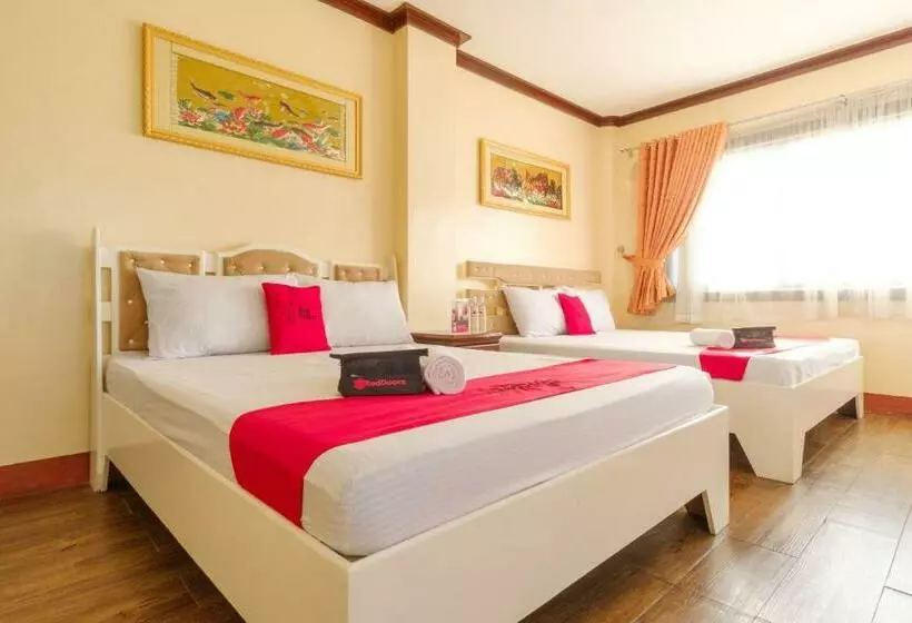 Reddoorz Plus @ Seaborne Hotel Subic Zambales