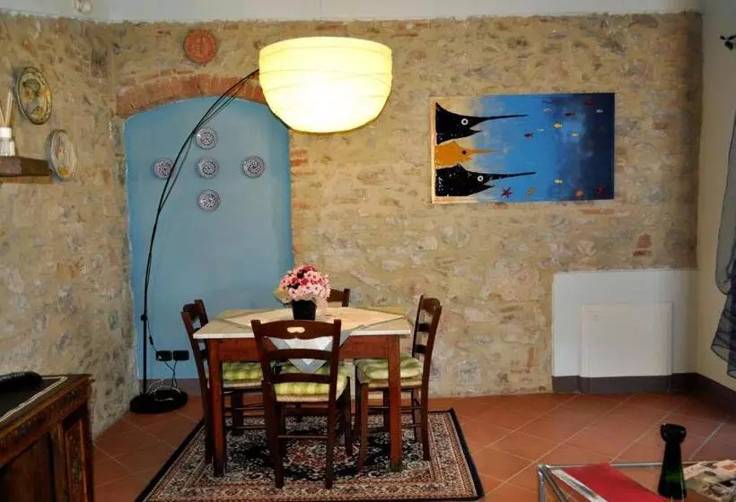 ホテル Tenuta Poggetti E Santa Laura