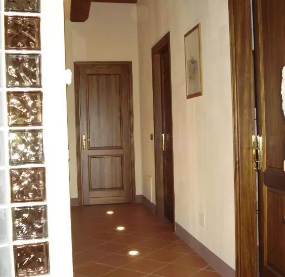 ホテル Tenuta Poggetti E Santa Laura