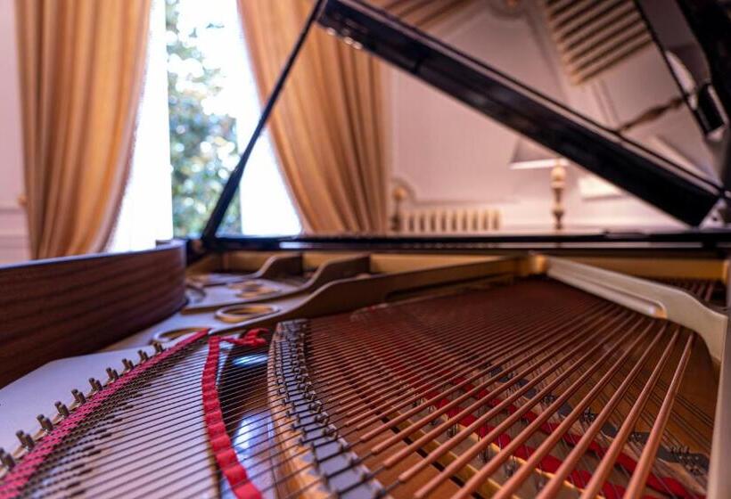 צימר Palazzo Cavagna Sangiuliani