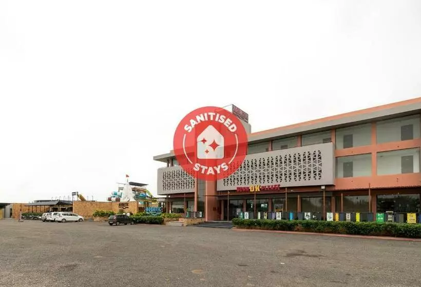 ホテル Capital O 81737 Aquatic Pools And Resort