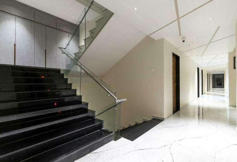 Hotel Capital O 81737 Aquatic Pools And Resort