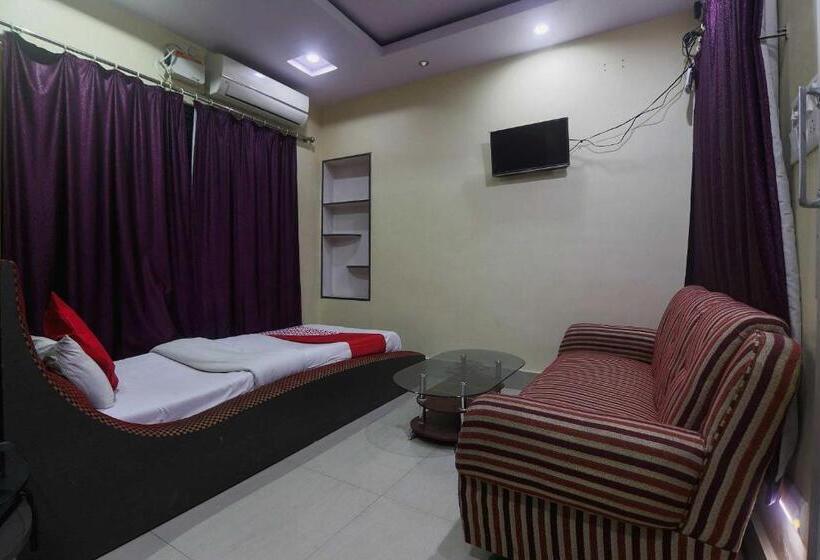 Hotelli Collection O 26984 New Sky Star