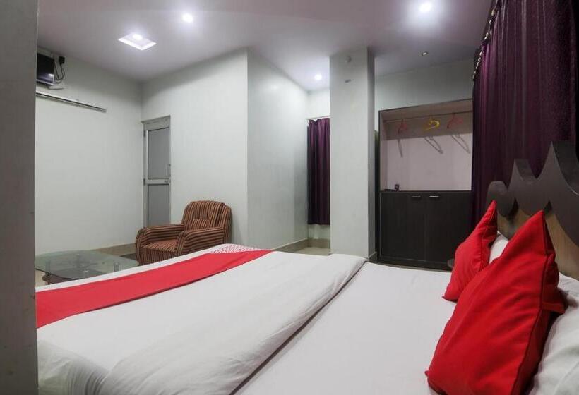 Hotelli Collection O 26984 New Sky Star