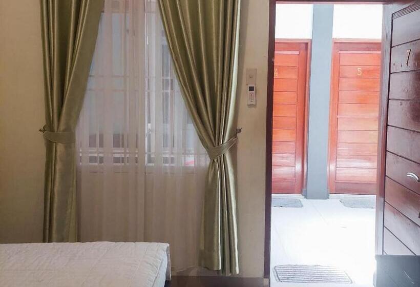 فندق Reddoorz Near Pantai Pandan Sibolga 2