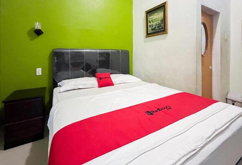 فندق Reddoorz Near Pantai Pandan Sibolga 2