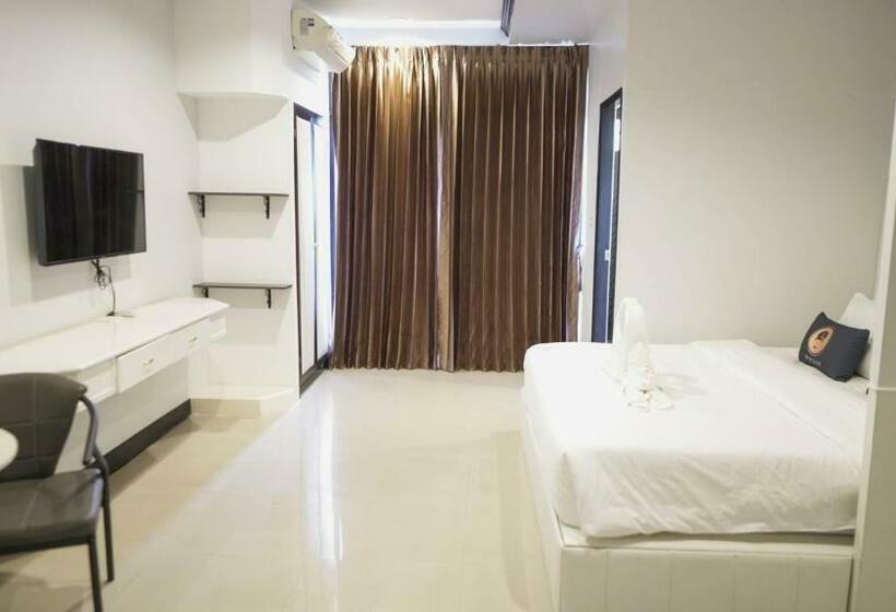 בית מלון כפרי Roomquest Nichada Isb International