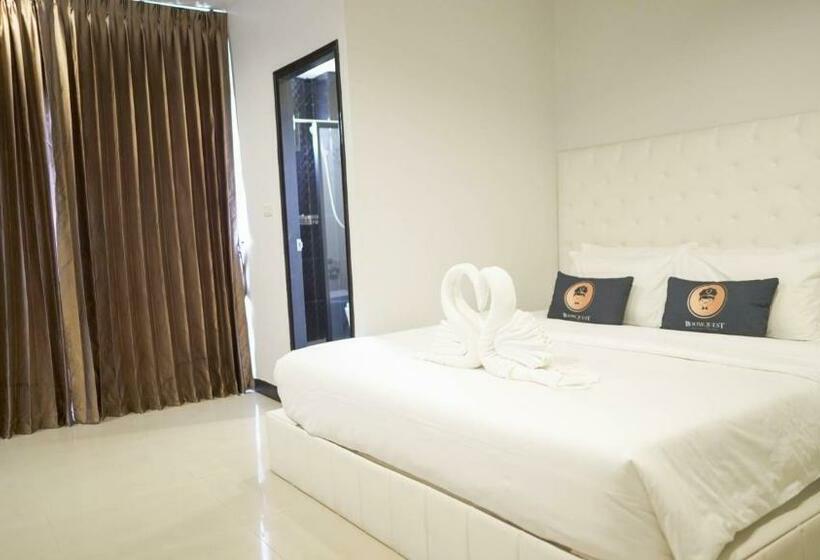 בית מלון כפרי Roomquest Nichada Isb International