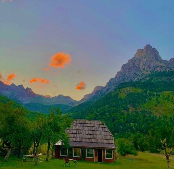 פנסיון Bujtina 2