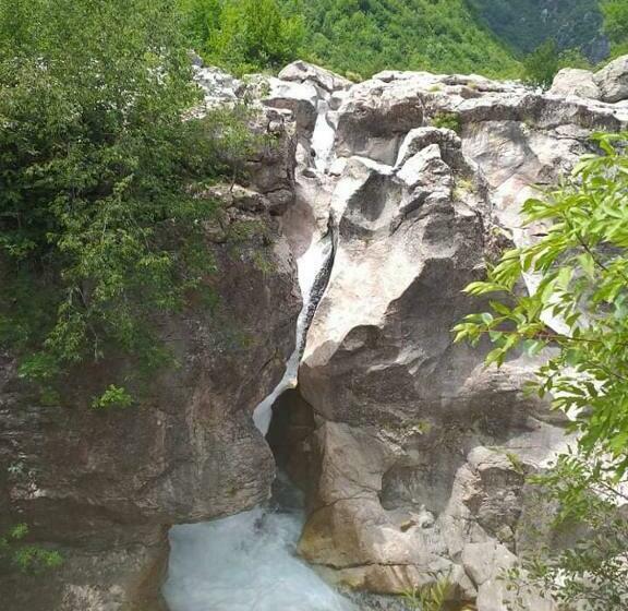 פנסיון Bujtina 2